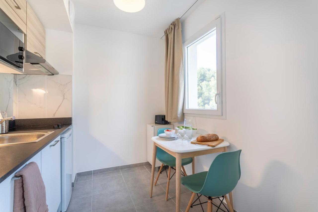 Residence Pierre Et Vacances Cap Cassis Calanques Рокфор-ла-Бедуль Экстерьер фото