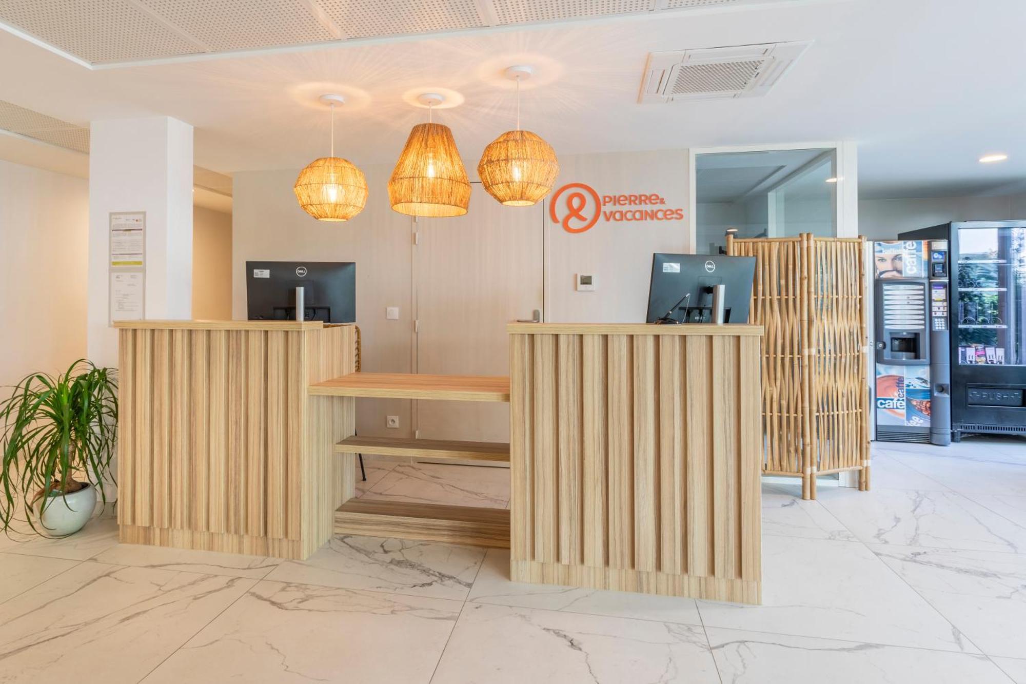 Residence Pierre Et Vacances Cap Cassis Calanques Рокфор-ла-Бедуль Экстерьер фото
