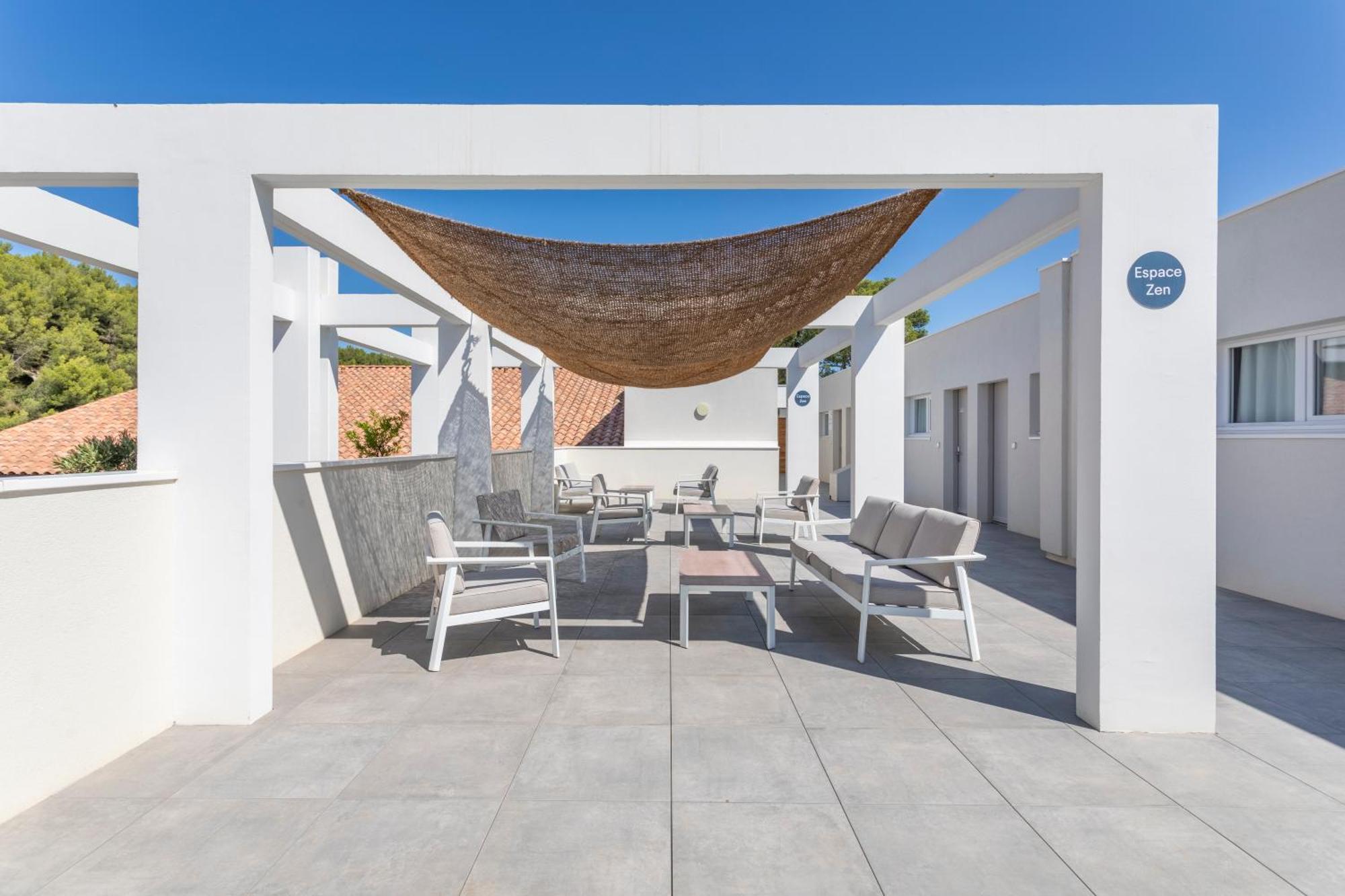 Residence Pierre Et Vacances Cap Cassis Calanques Рокфор-ла-Бедуль Экстерьер фото